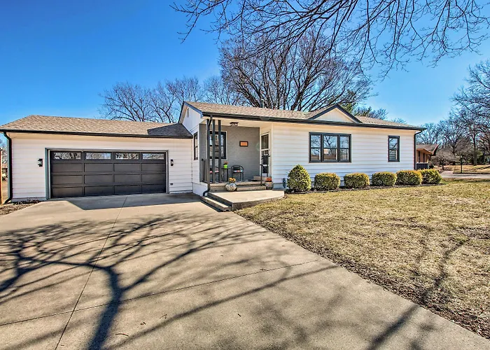 Emporia Family Home Near Downtown: Game Room!